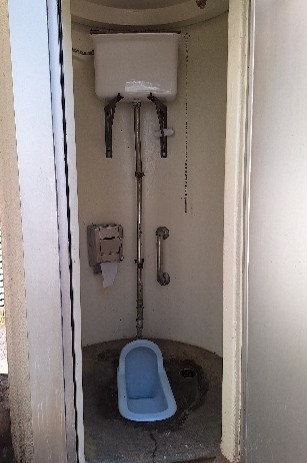 大塚仲町公園の和式トイレ