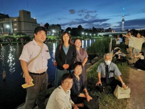 東京大空襲犠牲者慰霊の旧中川灯籠流し