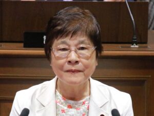 教職員増、学校プール整備方針の課題