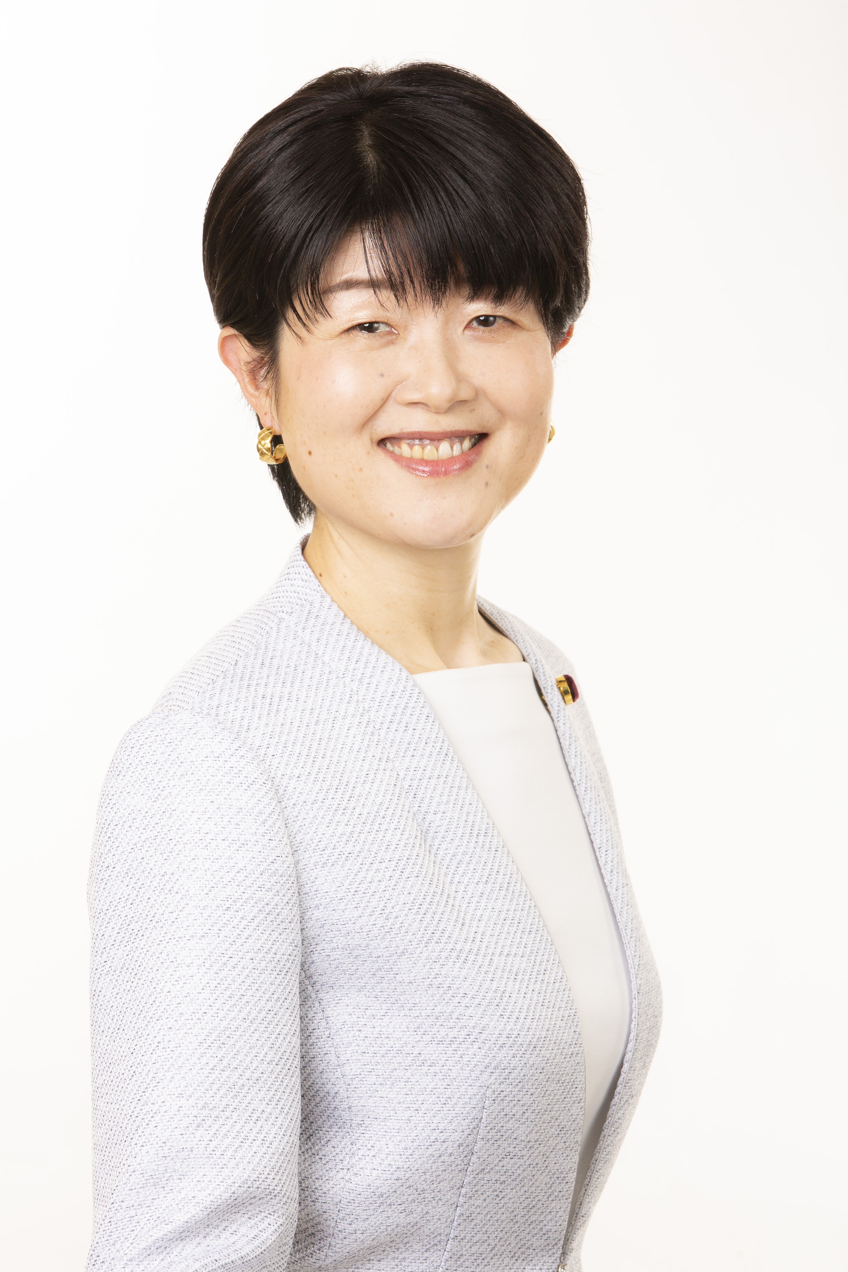 山内えり